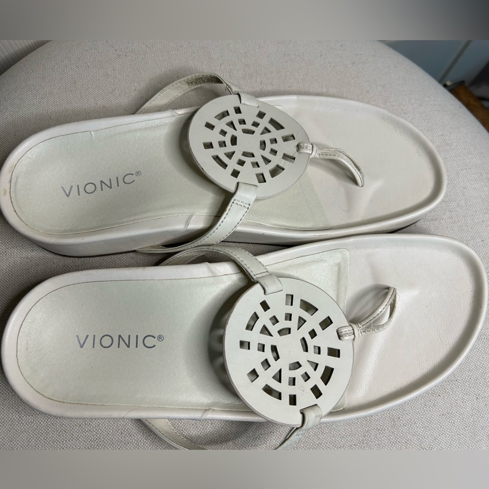 Vionic Solari Women's Toe-Post Leather Orthopedic Thong Sandals Sz 9